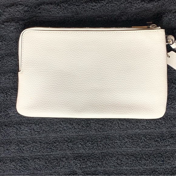 NWT Coach White with Cherries Wristlet - Picture 6 of 12